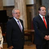 Vučić se konsultovao sa Bogoljubom Karićem 6