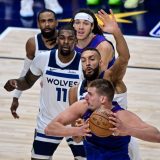 Rudi Gober i Nikola Jokić, Minesota - Denver