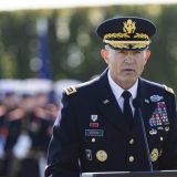 Čistke u Pentagonu: Hegset smenio načelnika Generalštaba kopnene vojske SAD, želi nekog ko će sprovoditi viziju Trampa 1