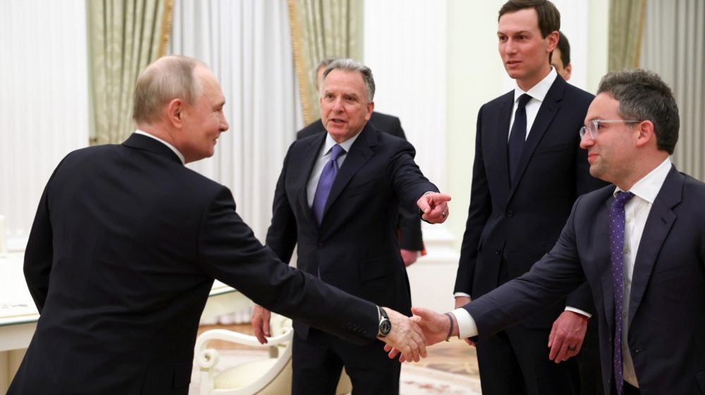Izgubio naklonost Trampovih: To je čovek koga su pre nekoliko meseci Vitkof i Kušner vodili da se sastane sa Putinom 1