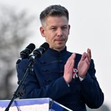 Peter Mađar bi ubedljivo pobedio da su izbori bili pre nedelju dana, ovo su najnovije ankete 5