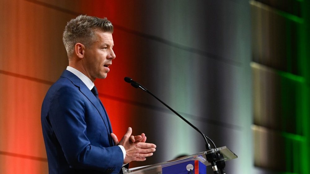 Smene koje pominje Mađar su praksa Fidesa, potrebna promena Ustava: Mađarski stručnjak poziva na oprez 1