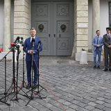 Mađar kaže da će obustaviti vesti na državnim medijima: Kako u Srbiji vide ovu najavu? 8