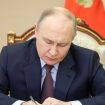 Putin potpisao zakon: Oduzimanje imovine i bankovnih sredstava Rusima koji žive u inostranstvu 8