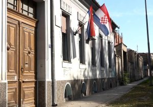 Bura u DSHV: Rukovodstvo optuženo da koristi pravosuđe radi očuvanja pozicija 3 Bura u DSHV: Rukovodstvo optuženo da koristi pravosuđe radi očuvanja pozicija 3