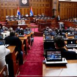 Janjić (SRCE) na sednici Skupštine: "Vlast implementira preporuke koje njoj odgovaraju" , odgovorili mu Brnabić, Mrdić, Jovanov i Petrašinović 17