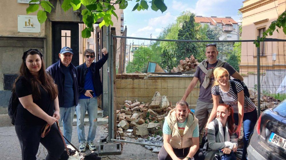 "Pobeda na vidiku, nismo još izašli iz crvene zone": Komšije o poništavanju građevinske dozvole u Kneza Miloša 1