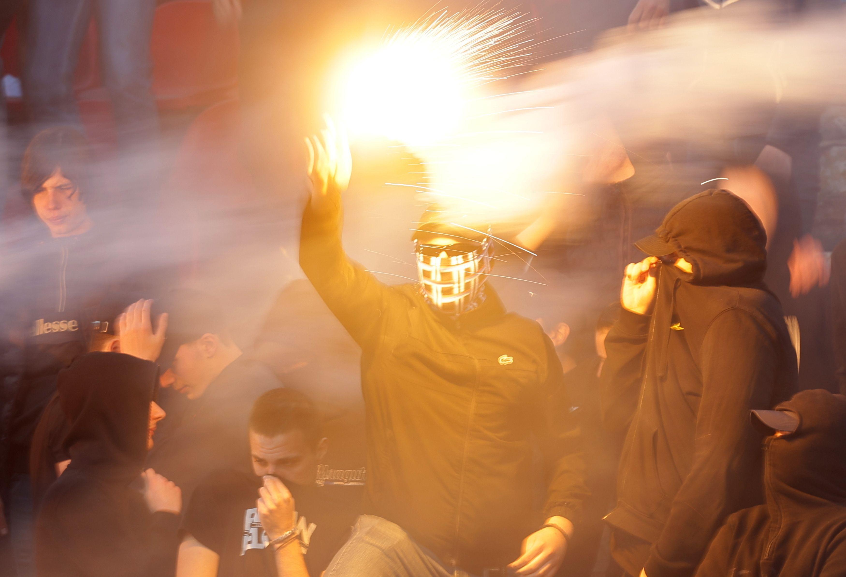 Nastavljena dominacija fudbalera Crvene zvezde i zagrebačkog Dinama 5 zvezda - partizan, navijači partizana
