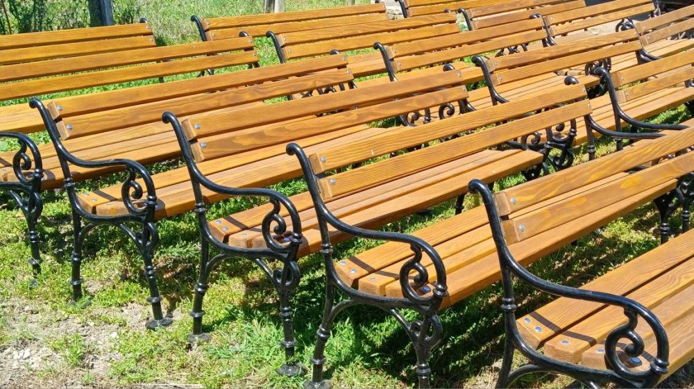 Opština Bečej odbija donaciju 42 parkovske klupe koje su želeli da joj poklone građani 1