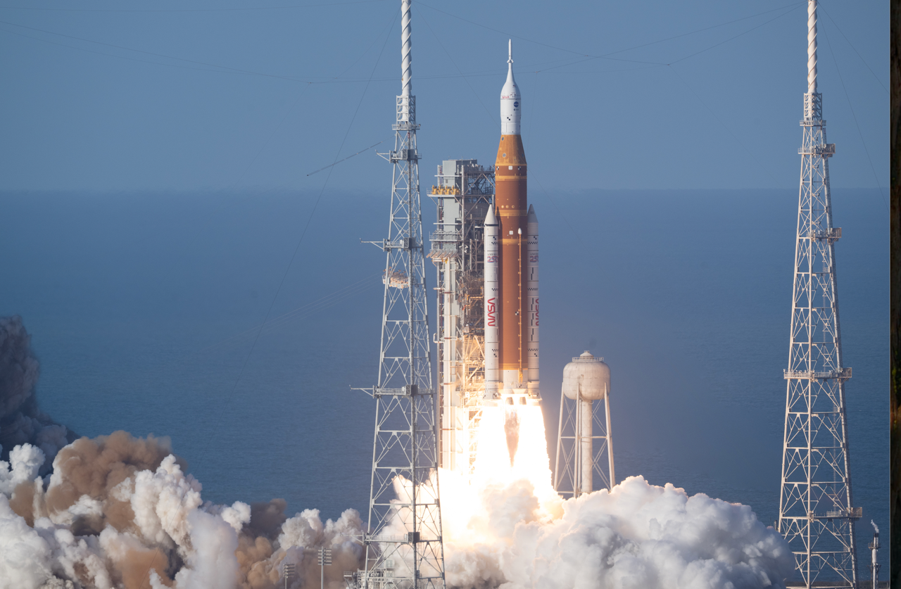 Da li je Artemis Dva pokazao da bi čovek ponovo mogao da sleti na Mesec 2 raketa, svemirska raketa, lansiranje svemirske rakete