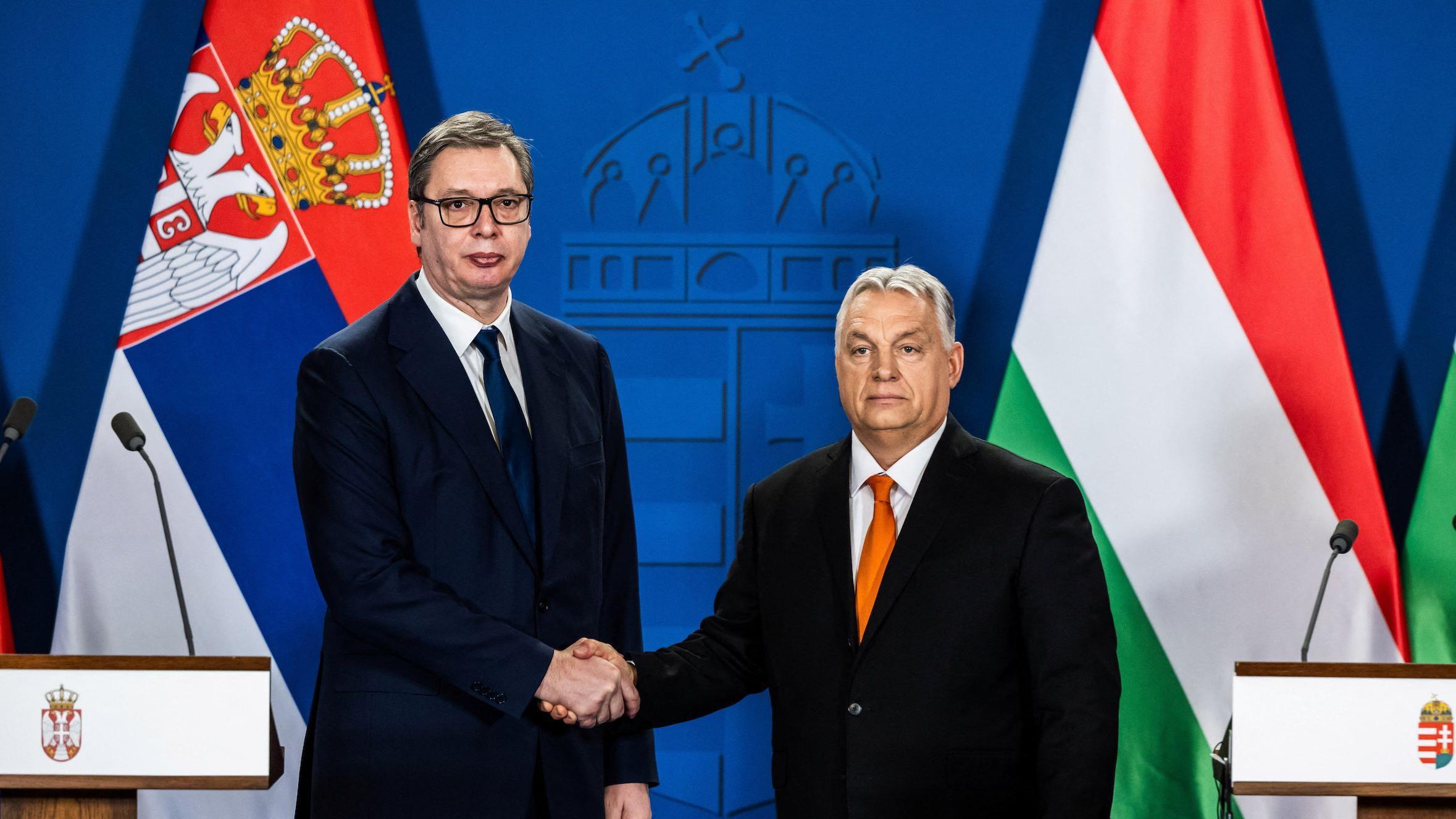 Šta znamo o incidentu sa eksplozivom u Kanjiži 2 Vučić i Orban