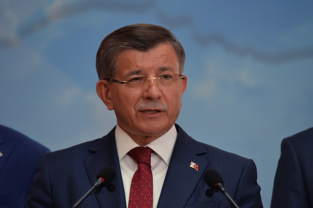 Autorski članak bivšeg premijera i šefa diplomatije Turske: Bilateralni pregovori SAD i Irana neće doneti mir, nešto drugo bi moglo 2