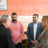 Komesarijat za izbeglice uručio pakete hrane za 49 ugroženih porodica u opštini Ćićevac 4