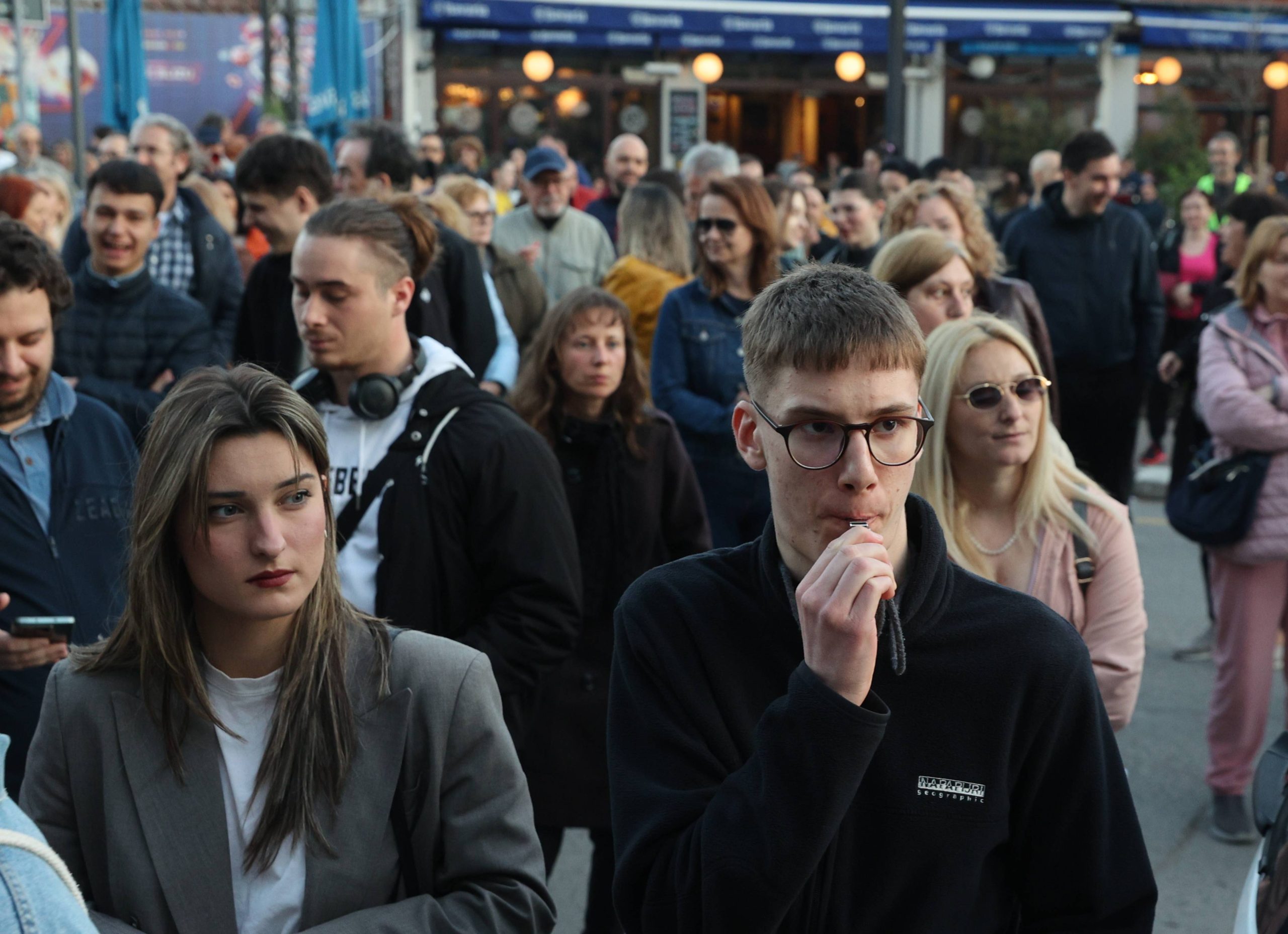 "Po sili zakona": Niški studenti u protestnoj šetnji do Skupštine grada (FOTO) 2