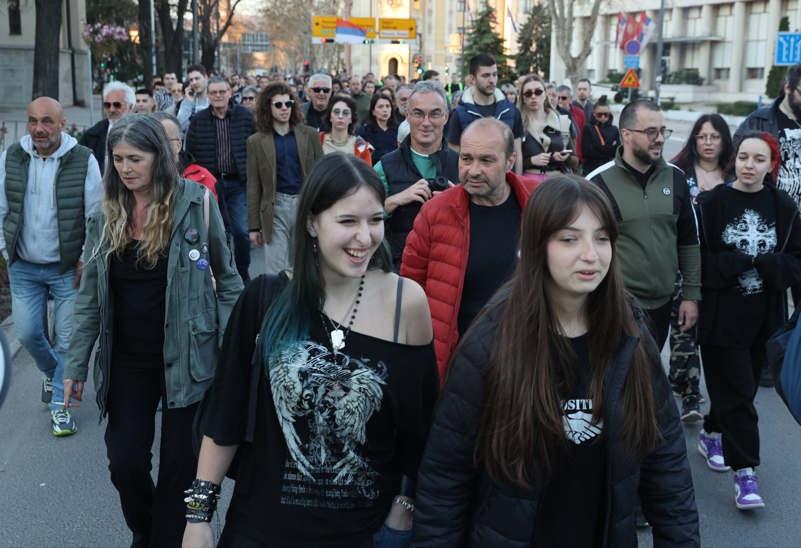 "Po sili zakona": Niški studenti u protestnoj šetnji do Skupštine grada (FOTO) 3