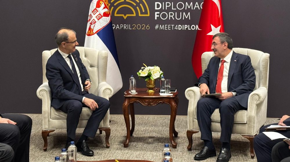 Premijer Macut sa potpredsednikom Turske na marginama Antalijskog diplomatskog foruma 1