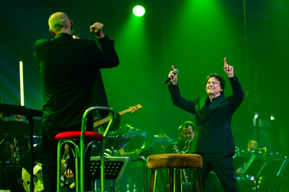 O nastupima legendarnog Zdravka Čolića u njegovom rodnom gradu u čuvenoj Zetri: April u Sarajevu i koncert katarze 1