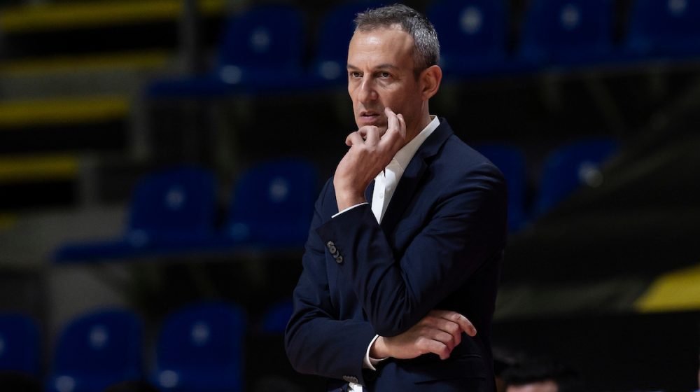 Evroligaš posle teškog poraza odlučio da produži ugovor sa trenerom na još tri godine 1