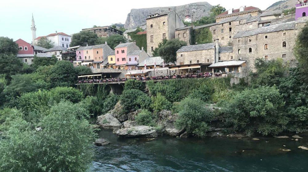 Mustafa i Dimitrije stoje kao opomena 1