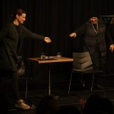 Umetnost koja leči: Predstava „Crveni šešir“ za kraj marta u teatru humanosti 7