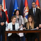 Potpisan ugovor RFZO i kompanije AstraZeneka o inovativnim lekovima za onkološke pacijente u Srbiji 5