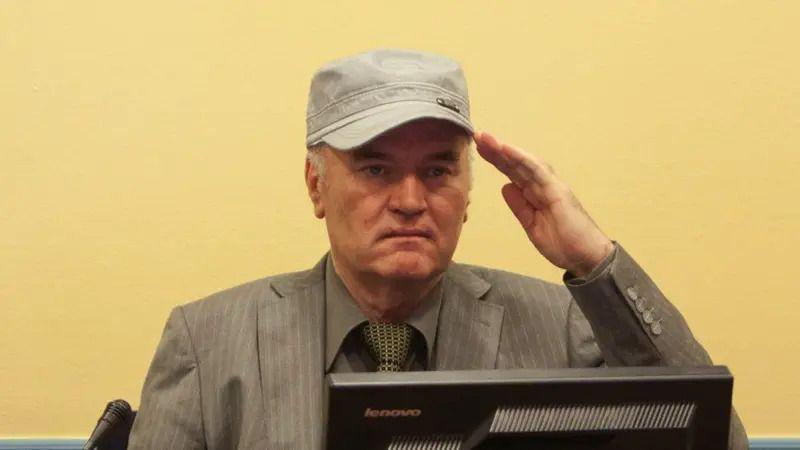 Zahtev Mladićevih advokata Hagu: Ko je dobio pravo da se leči kod kuće 1 Ratko Mladić u sudnici u Hagu