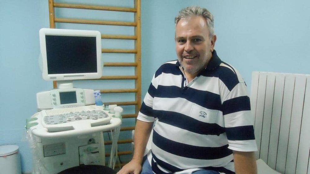 Dovoženje na glasanje i sestra u biračkom odboru: Doktor Miroslav Stojanović Džiga jedini nezavisni kandidat u Lekarskoj komori Kragujevac 1