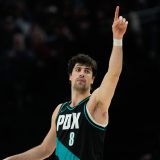 Počeo plej-in u NBA ligi: Dva fenomenalna meča, kraj za Jovića, Avdija junak 1
