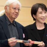 'Ti si moj bog': Susret premijerke Japana i članova benda Dip Parpl 2