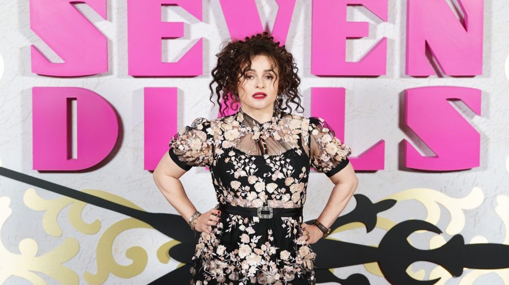 Helena Bonam Karter napustila je ekipu hit serije „Beli lotos“ 1