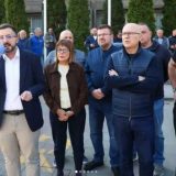 Protest naprednjaka ispred Policijske uprave u Novom Sadu 3