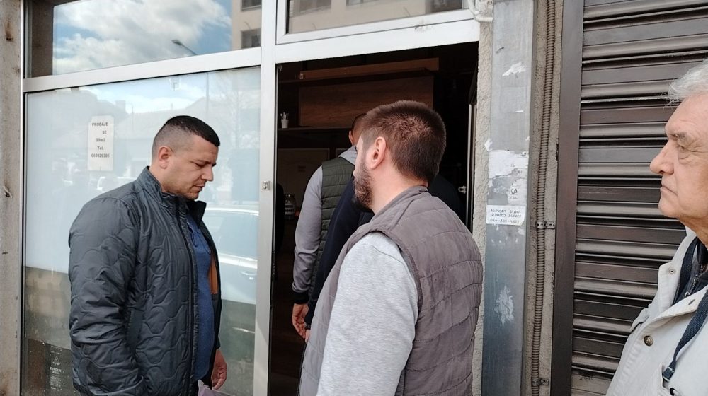 Advokat Marko Zarić o privođenju članova novosadskih zborova i pretresu prostorija: "Osveta režima zbog organizovanja posmatračkih misija u Kuli" 1