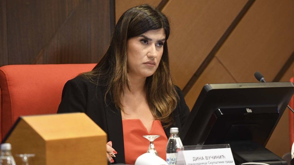 Cvijetić za Danas o incidentu u Skupštini Novog Sada: To što me je Dina Vučinić udarila fasciklom je najmanji problem 2