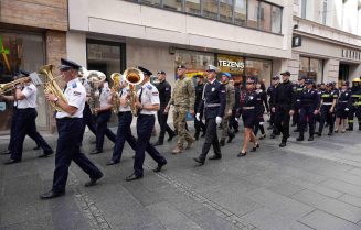 Policajci defile, Knez Mihailova Pripadnici MUP-a prodefilovali Knez Mihailovom ulicom do Kalemegdana (FOTO) 2