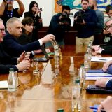 Umesto sa Zelenskim, Vučić se sastao sa Kačkom 4