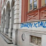 Kreni-Promeni: Ispisivanjem grafita mržnje režim od ulica i fasada pravi Informer i Pink 4