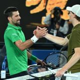 Novak Đoković i Janik Siner, Foto: EPA/JAMES ROSS AUSTRALIA AND NEW ZEALAND OUT