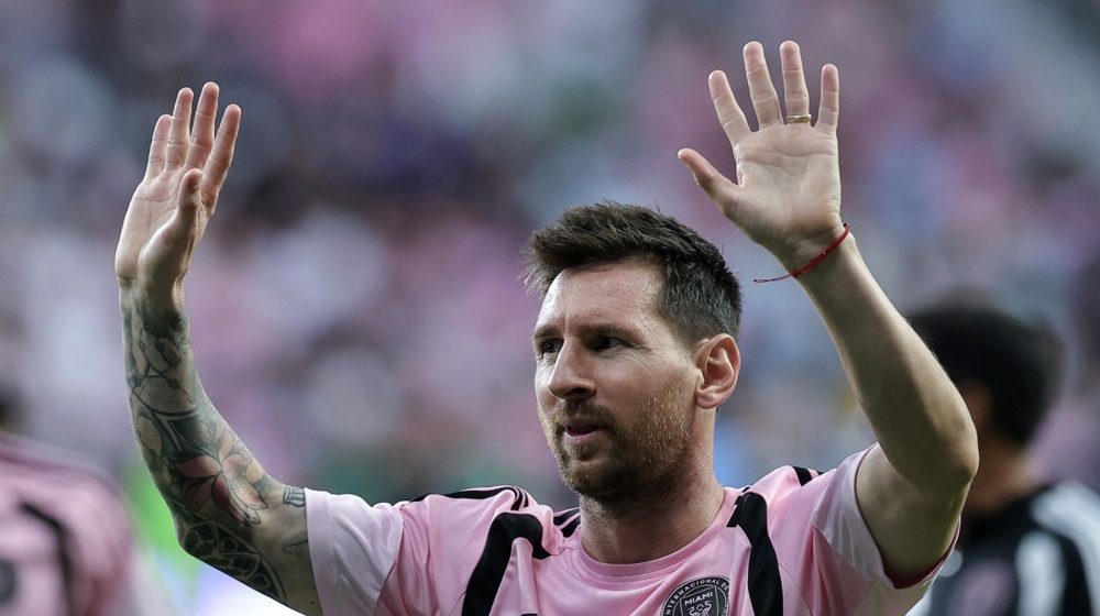 Lionel Mesi, Foto: EPA/CRISTOBAL HERRERA-ULASHKEVICH