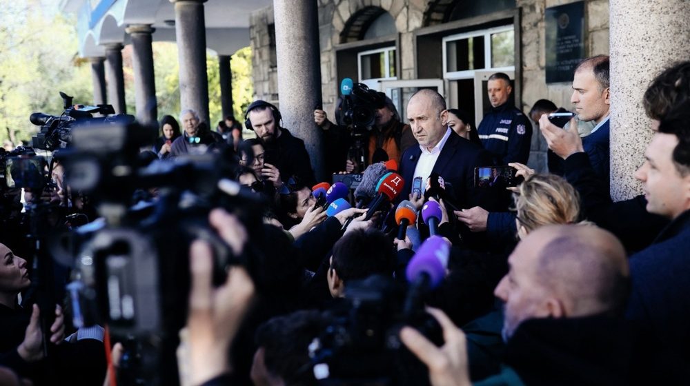 "Gde bogati ljudi idu sa eskort devojkama": Odlazeći ministar iz susedstva prenosi uživo policijske racije i otkriva korupcijske šeme 1