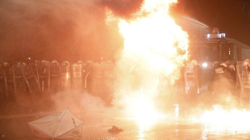 Protesti u Albaniji ponovo pokrenuli raspravu o endemskoj korupciji: Može li Evropa pomoći u pronalaženju rešenja? 1