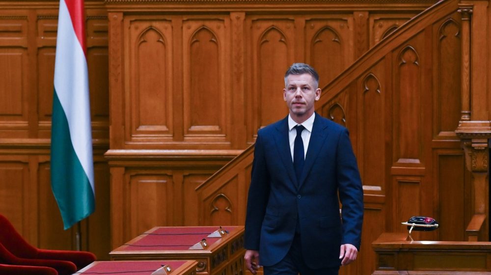 Zvanično kraj ere Orban u Mađarskoj: Peter Mađar položio zakletvu za premijera, formirana nova Skupština, sledi slavlje na Trgu Košut (VIDEO) 1