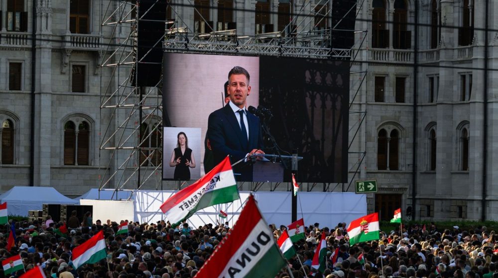 "Od euforije do obećanja promena": Šta svetski mediji pišu o novom premijeru Mađarske Peteru Mađaru? 1