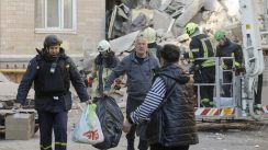 Napad na Kijev: Ljudi pod ruševinama, najmanje 40 povređenih (FOTO) 5