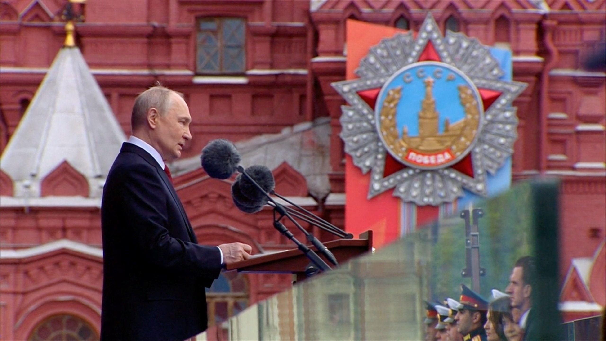 'Pobeda će uvek biti naša': Putin na vojnoj paradi u Moskvi 2 putin na paradi
