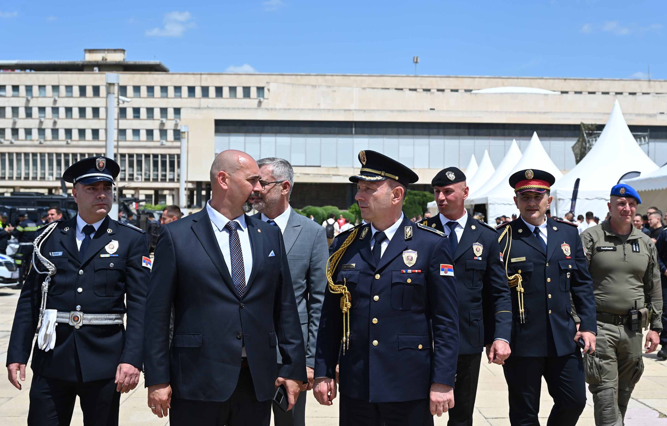 (FOTO) Kako je proslavljen Dan MUP-a i Dan policije u slikama? 9 (FOTO) Kako je proslavljen Dan MUP-a i Dan policije u slikama? 9