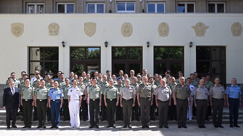 Predstavnici kineskog Univerziteta nacionalne odbrane posetili Generalštab 1