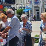 Čačanske česme suve već danima, Vlada Srbije šalje '330.000 flašica vode' 5