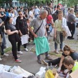 Novosađani se u velikom broju odazvali akciji štampanja poruke "Studenti pobeđuju" 5