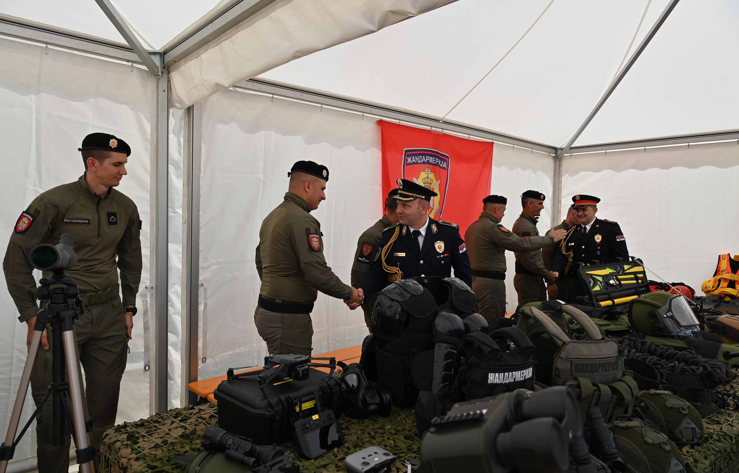 (FOTO) Kako je proslavljen Dan MUP-a i Dan policije u slikama? 7 (FOTO) Kako je proslavljen Dan MUP-a i Dan policije u slikama? 7