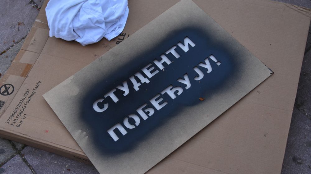 Transparent "Studenti pobeđuju" na Mostu na Adi (VIDEO) 7